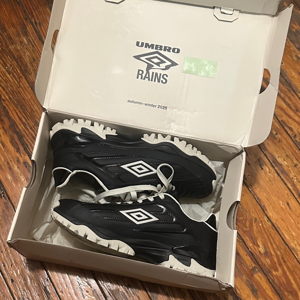 Rains x Umbro Sneaker - BRAND NEW